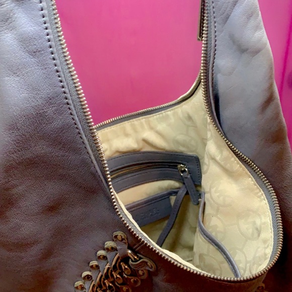 Gorgeous Michael Kors Women's Blue Studded Id Chain Large Hobo bag - Picture 7 of 15